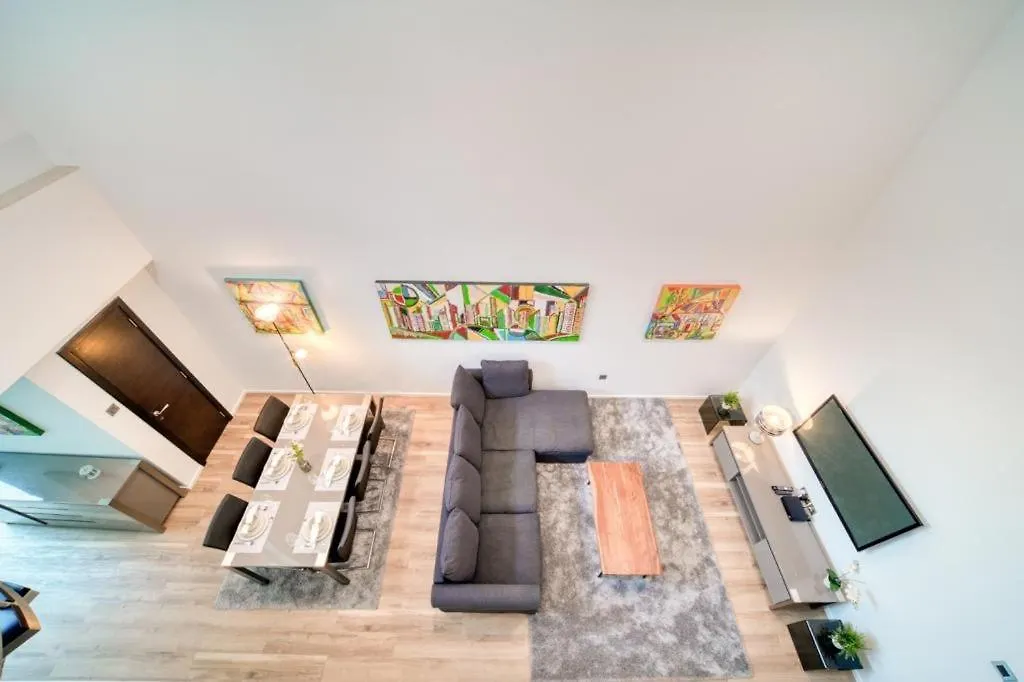 Stunning 1-Bed Duplex - Dubai Marina Apartment 0*,